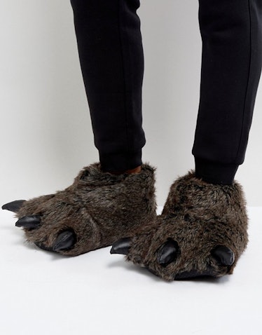 ASOS Halloween Claw Slippers In Charcoal