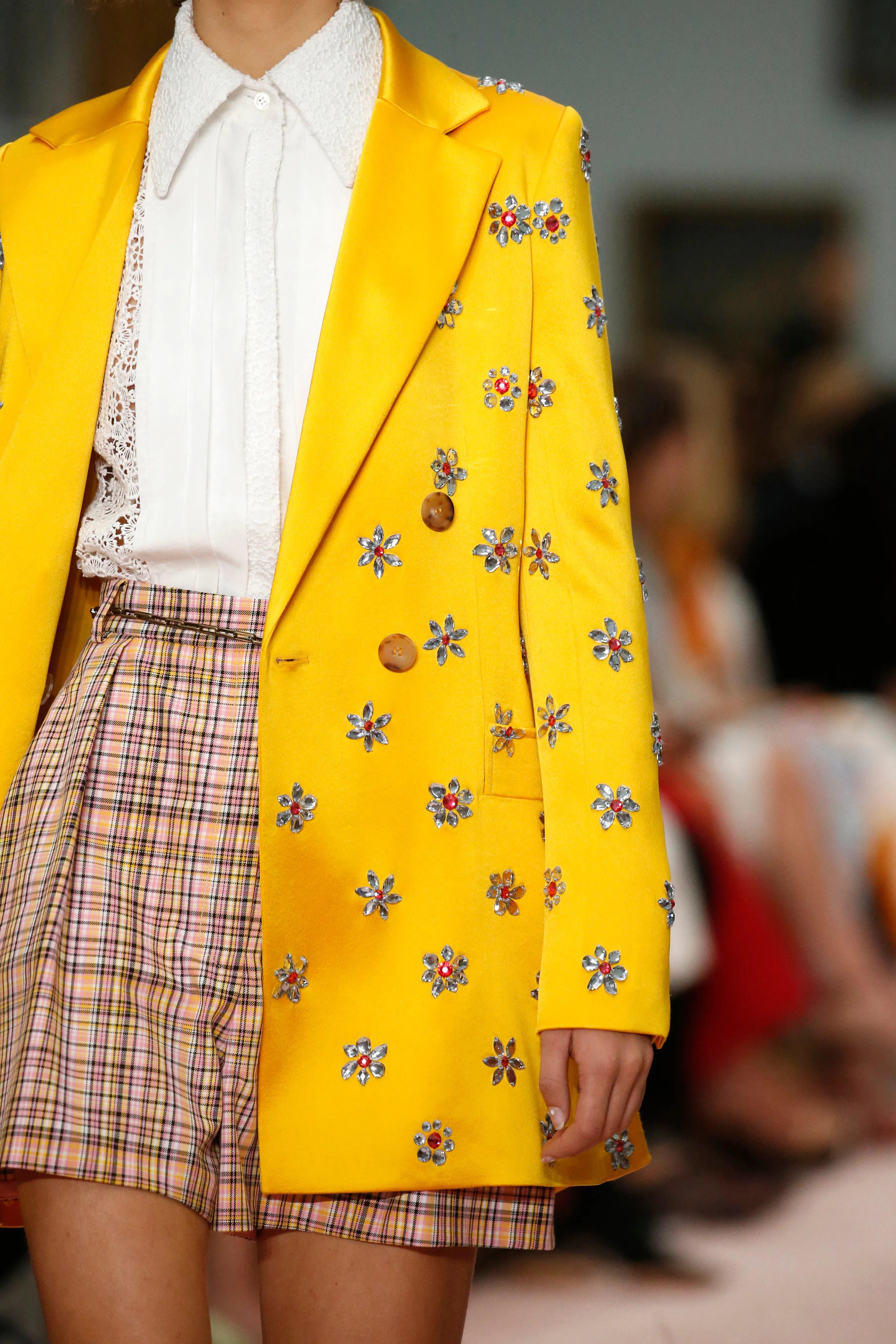 Spring 2019's Biggest Color Trends Are Very, Very Bright