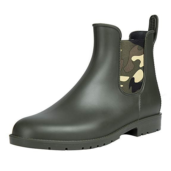 16 Stylish Waterproof Shoes For Wearing YearRound