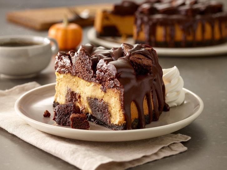 Olive Garden S Chocolate Chunkin Pumpkin Cheesecake Is Made With