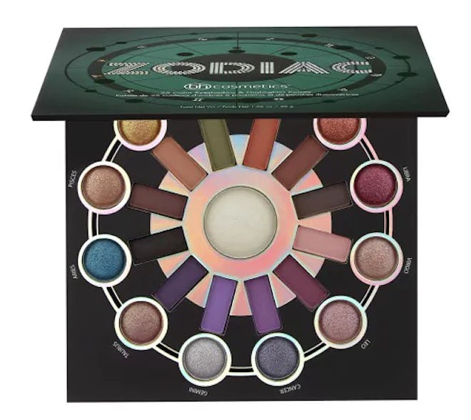 Zodiac 25 Color Eyeshadow & Highlighter Palette