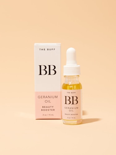 The Buff Beauty Booster in Geranium 