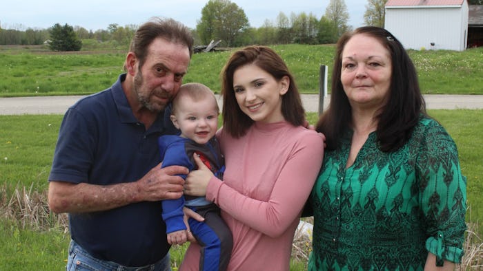 McKayla from 'Unexpected' with her son and parents