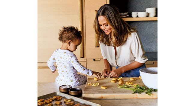 Chrissy Teigen’s Viral Banana Bread Recipe Is Online For Any Mortal ...