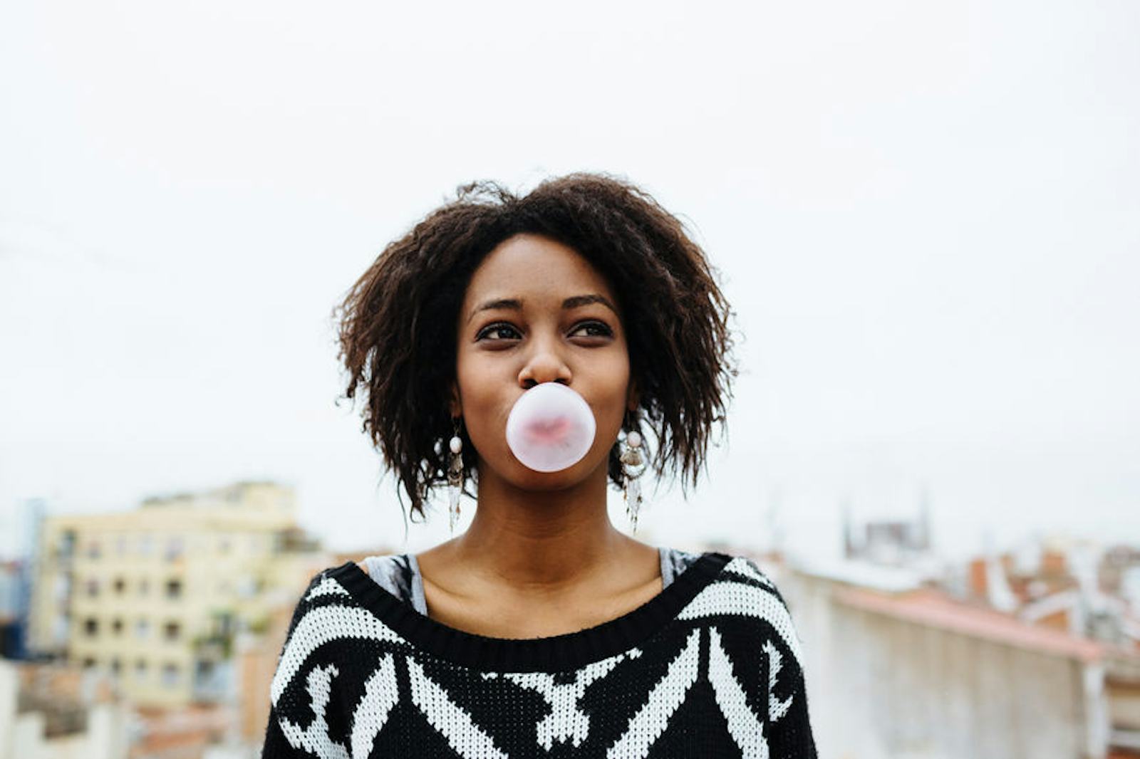 Does Chewing Gum Cause Wrinkles? It Actually Does Have Some Pretty
