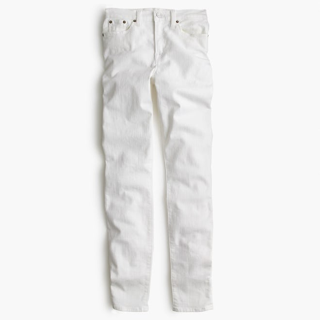 Petite 9" High-Rise Toothpick Jean in White 