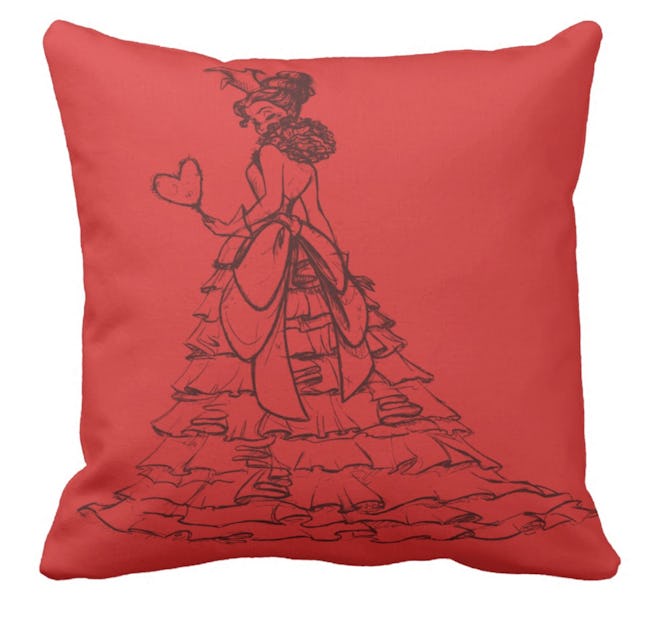 Queen Of Hearts Throw Pillow