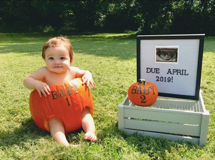 baby in a pumpkin, pregnancy announcement
