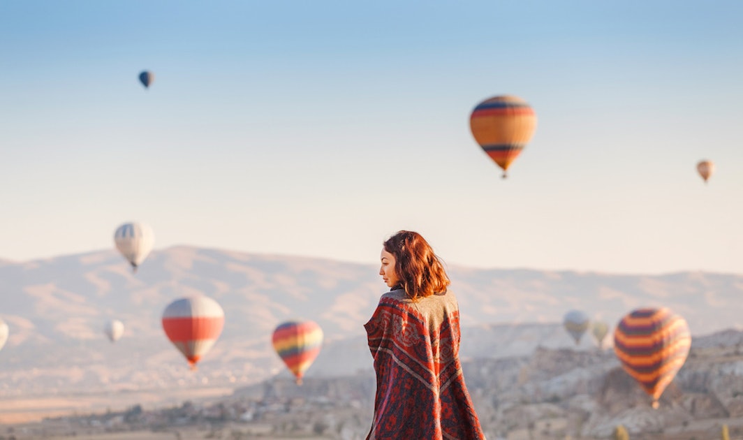 38 Captions For Hot Air Balloon Pics, Because 