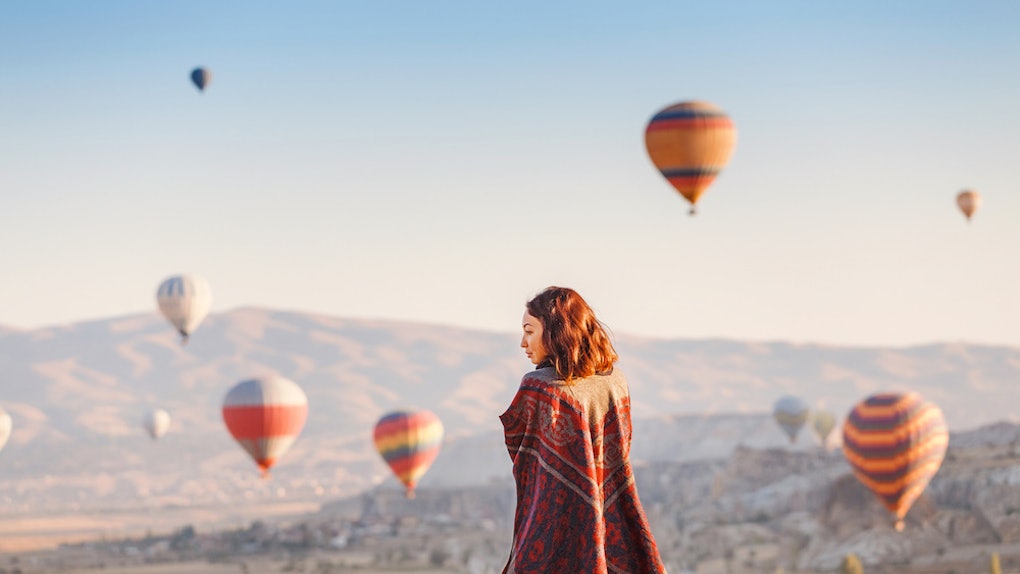 38 Captions For Hot Air Balloon Pics Because Adventure Is Out There