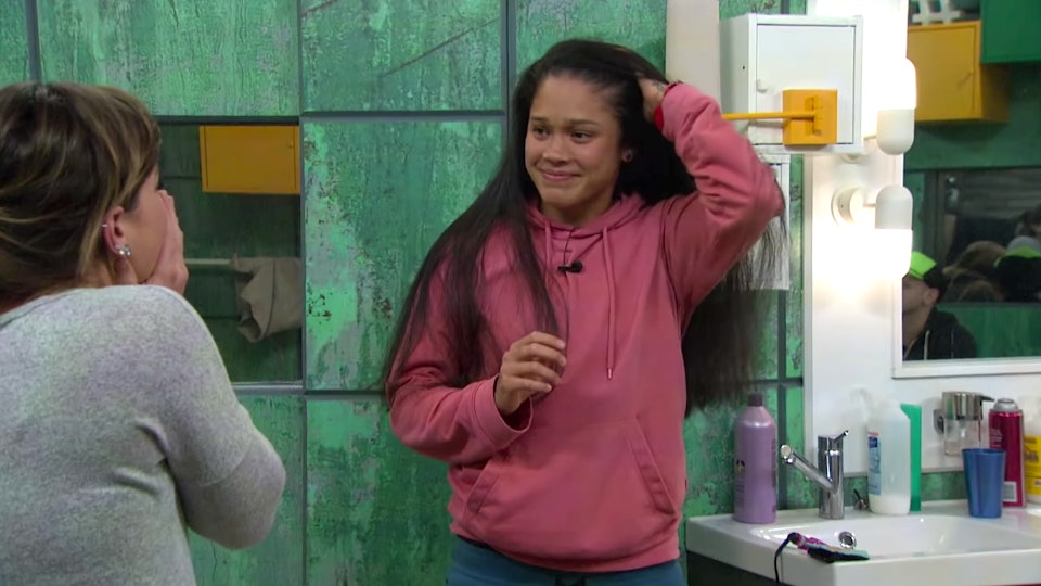 See Kaycee's Hair Down On 'Big Brother' Thanks To The 24/7 Live Feed & A Mini Makeover