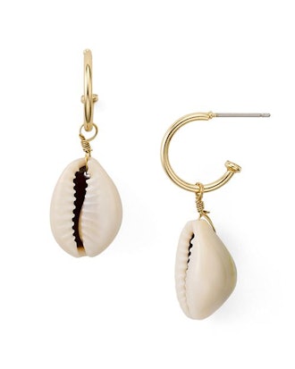 The Seashell Jewelry Trend Will Stay For 2019 According To 4 Fashion ...