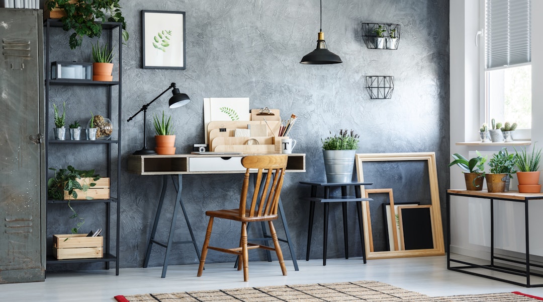 How To Make A Home Office In A Small Space According To Designers