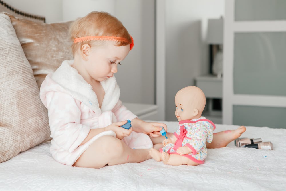 playing with dolls child development