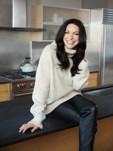 375px x 499px - With Motherhood, Laura Prepon Directs A New Episode