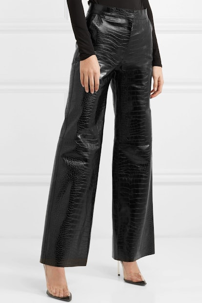 Kourtney Kardashian’s Leather Pants & Top Are Surprisingly Easy To Style