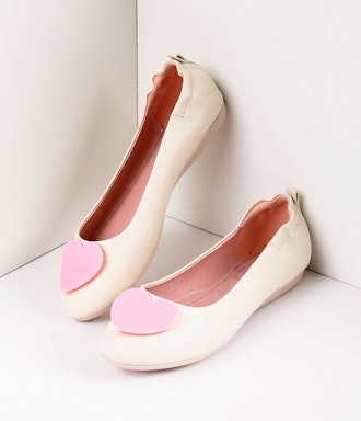Retro Style Cream Leatherette & Light Pink Heart Ballet Flats