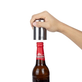 RWM Magnet-Automatic Beer Bottle Opener with Cap Catcher