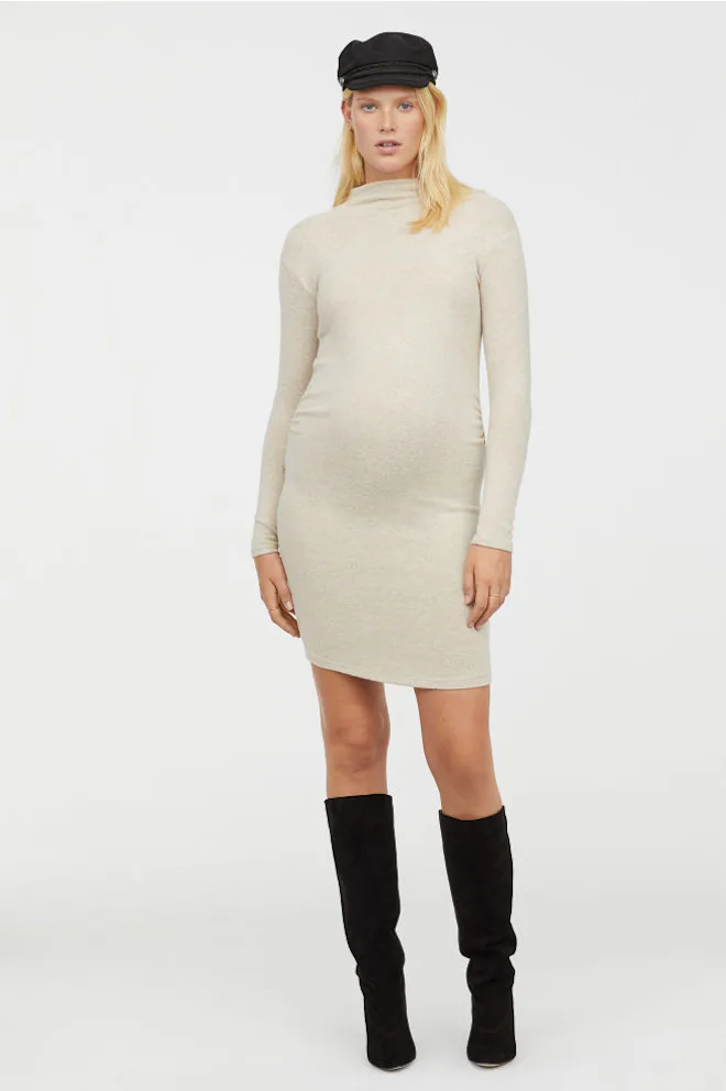 Meghan Markle Just Wore A $35 H&M Dress That Is A Closet Staple & You Can Still Shop It Meghan Markle Just Wore A $35 H&M Dress That Is A Closet Staple & You Can Still Shop It