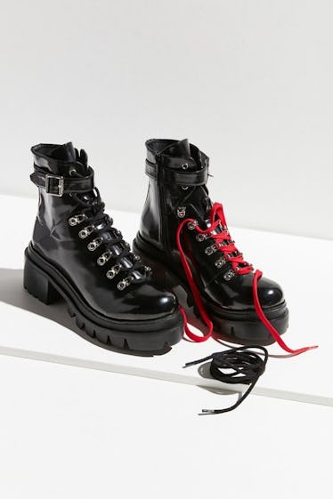 How To Wear Jeans With Boots Make Sure You Have The Perfect Pairings