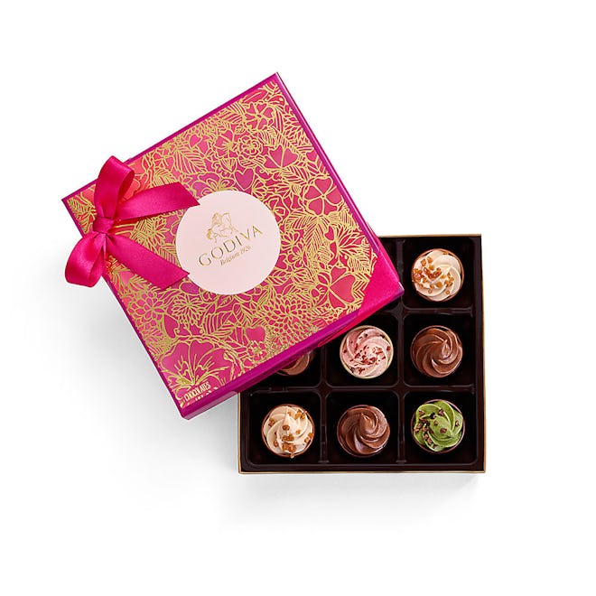 Cupcake Inspired Chocolate Gift Box, 9 pc.