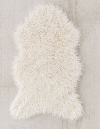 Mazzy Faux Fur Shaped Rug