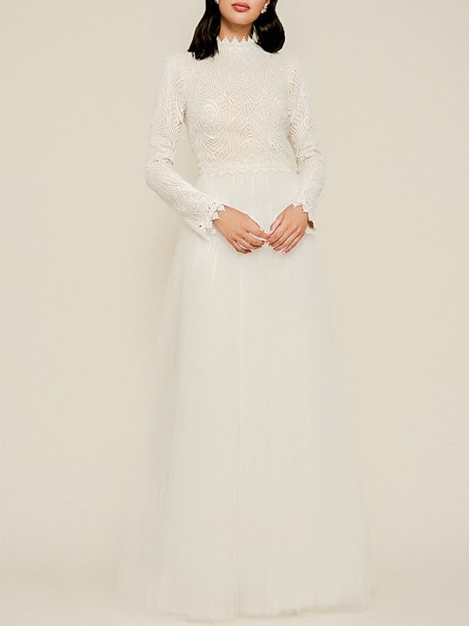 Emine Long Sleeve Embroidered Tulle Gown