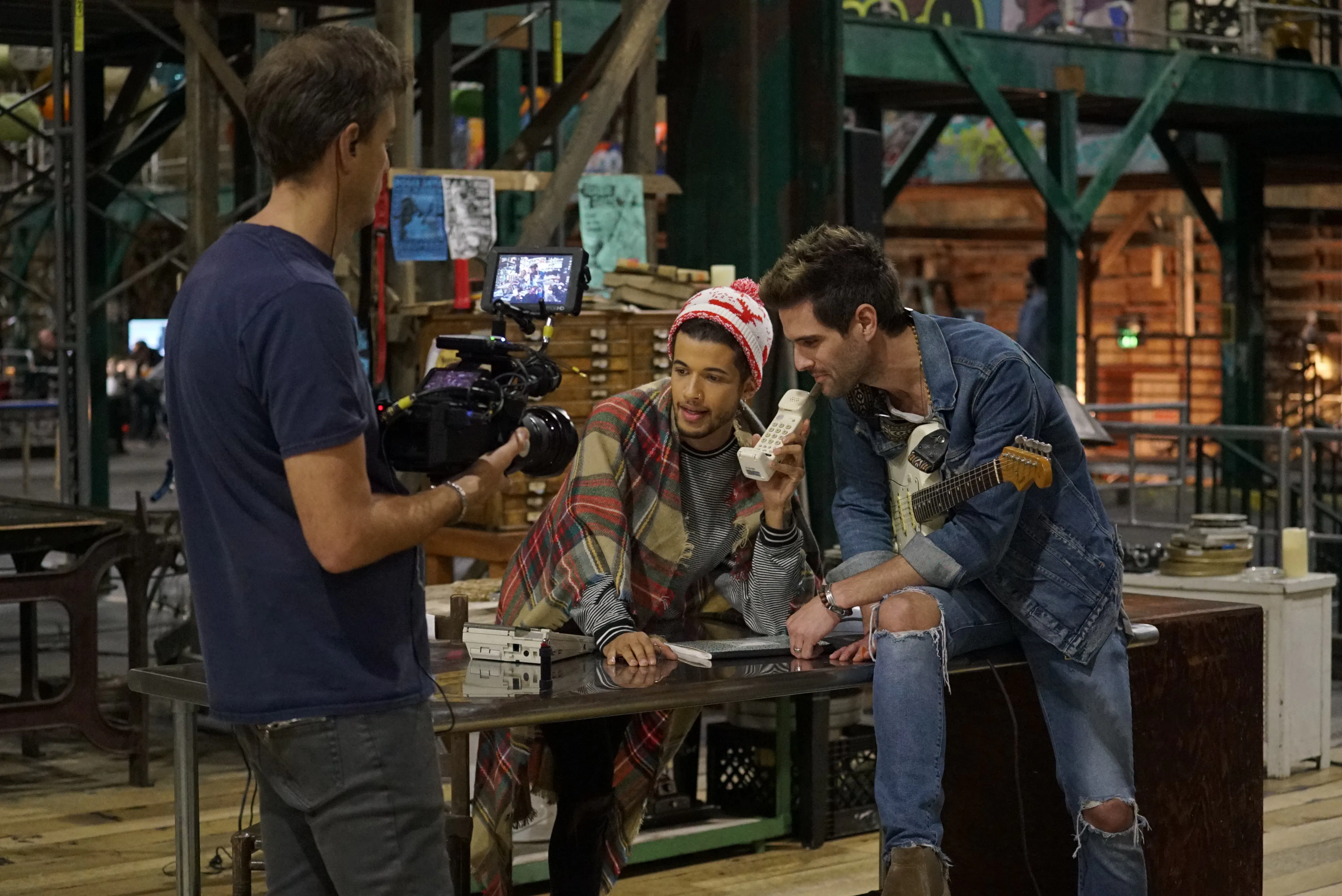 Who Plays Roger In 'Rent Live'? Brennin Hunt Says Diehard 'Rent' Fans ...