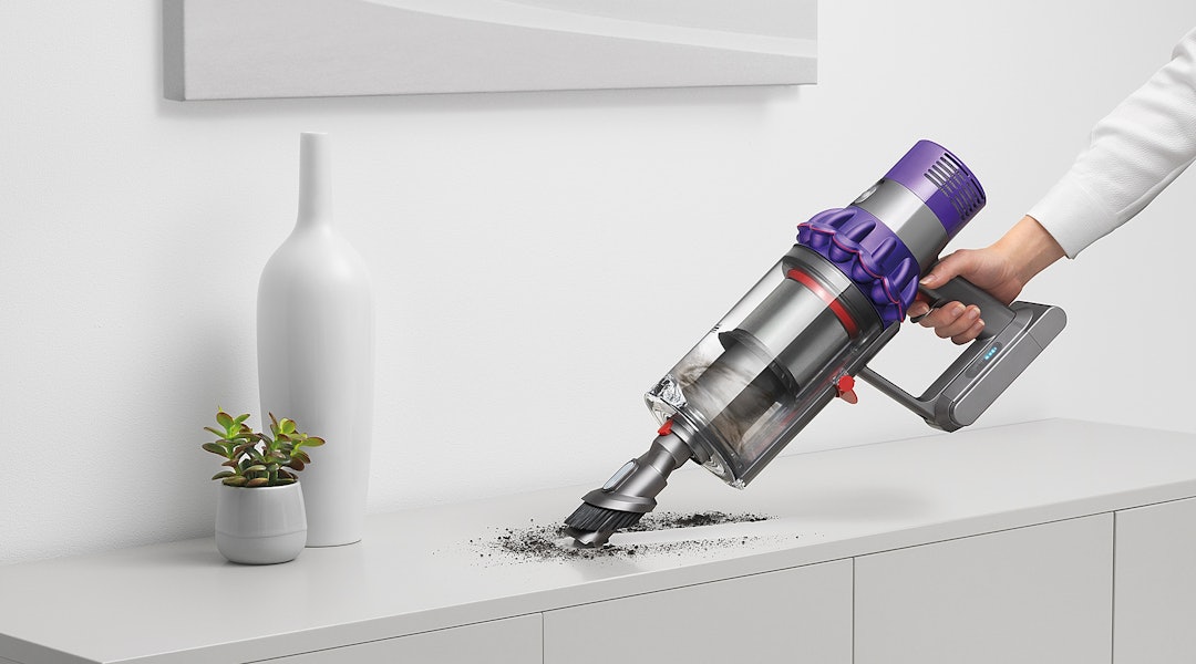 dyson cyclone v10 bed bath and beyond