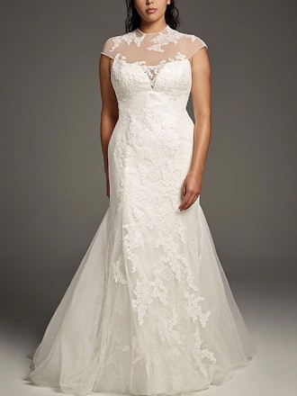 Chantilly Lace Plus Size Trumpet Wedding Dress