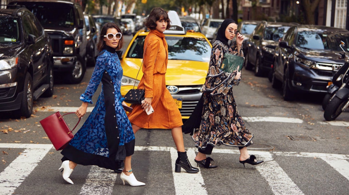 Tory Burch's Semi-Annual Sale Includes The Most Classic Leather Boots & A  Chic Snakeskin Purse