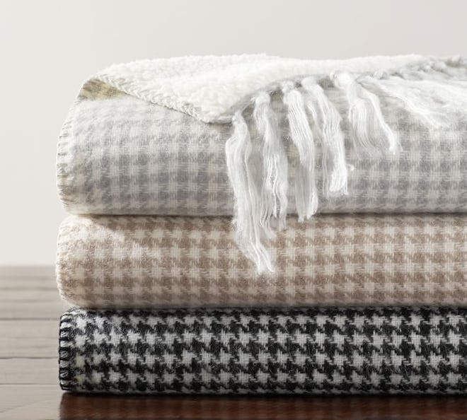 Houndstooth Sherpa Throw