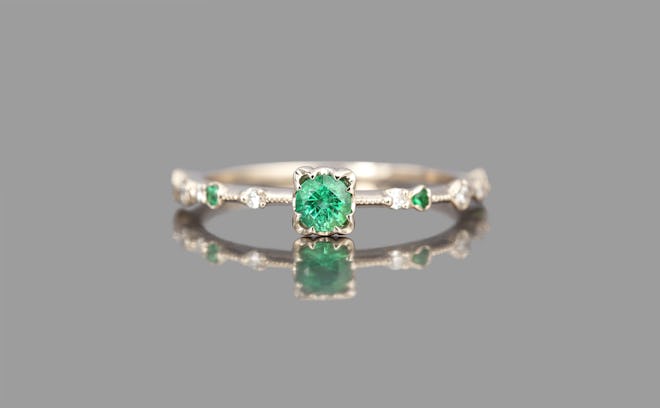 Emerald Paeonia Ring