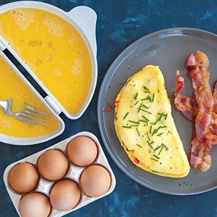 Nordic Ware Microwave Omelet Pan