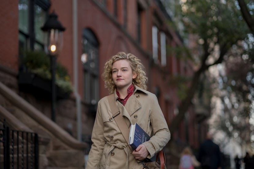 Julia Garner in Modern Love