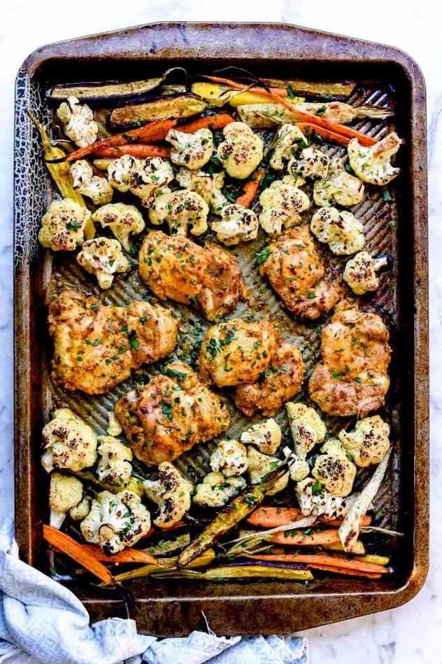 sheet pan recipes with chicken thighs, tandoori chicken with vegetables