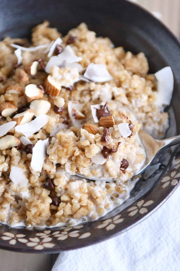 slow cooker steel cuts oats with coconut flakes and pecans