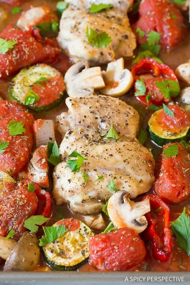 sheet pan recipes with chicken thighs, low carb sheet pan chicken cacciatore 