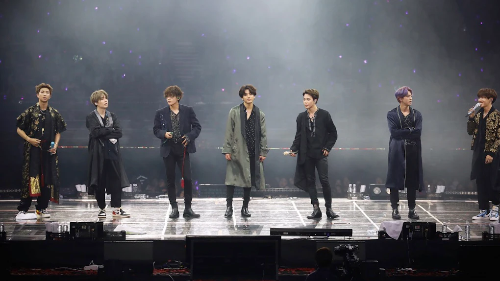 Resultado de imagen para bts love yourself speak yourself the final"