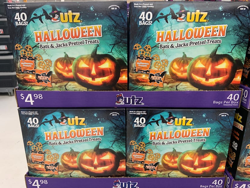 Utz Halloween Bats & Jacks Pretzel treats for Halloween