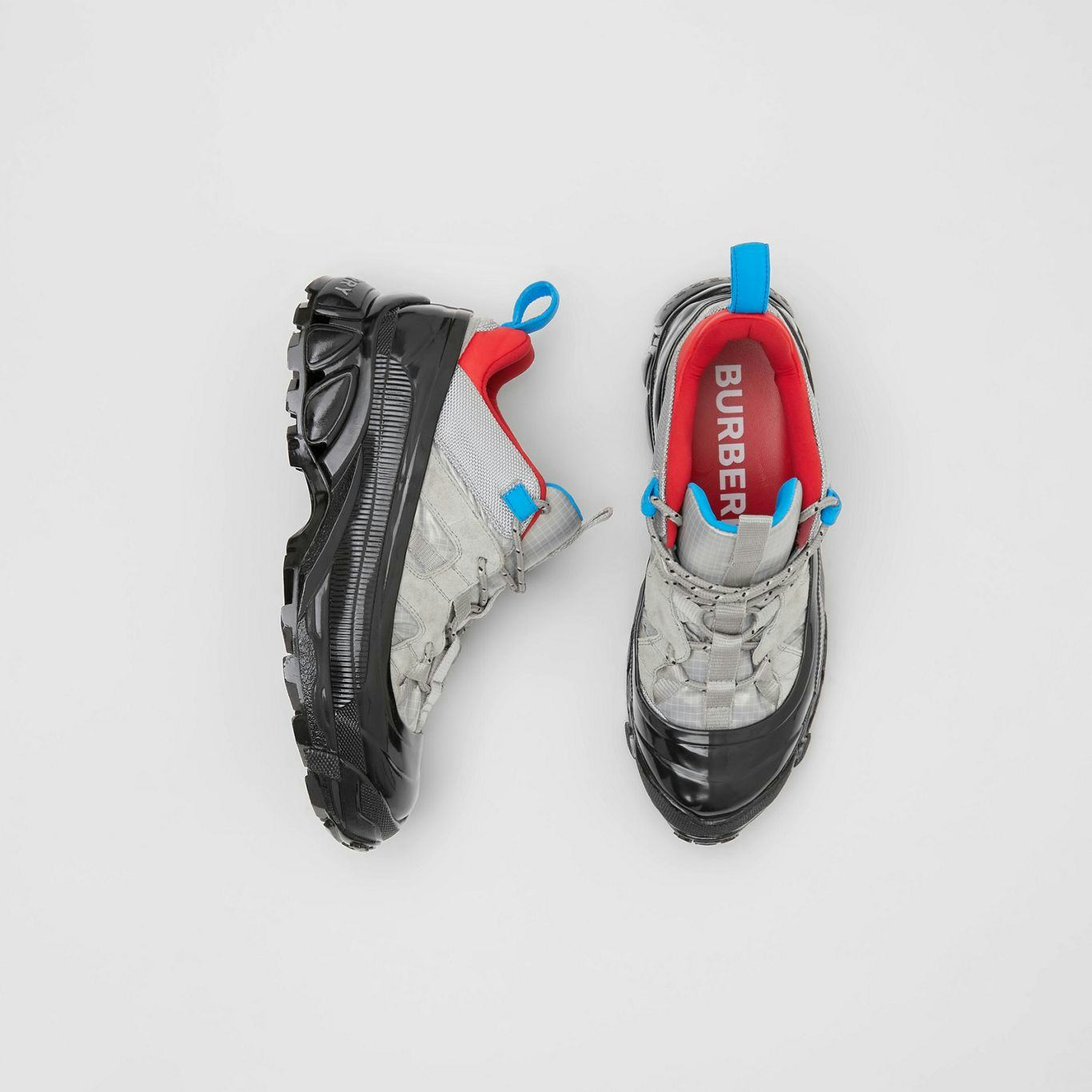 BURBERRY レオパードプリント ナイロン&スエード アーサー Burberry's Arthur Sneakers From The Fall/Winter 2019 Runway