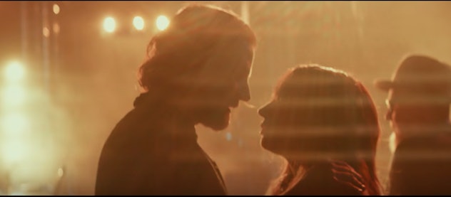 Bradley Cooper and Lady Gaga face to face, Star Is Born movie trailer