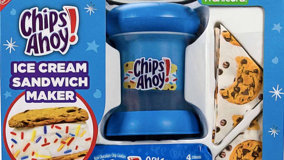 A Chips Ahoy! Ice Cream Sandwich Maker Is Hitting Walmart A Chips Ahoy! Ice Cream Sandwich Maker Is Hitting Walmart