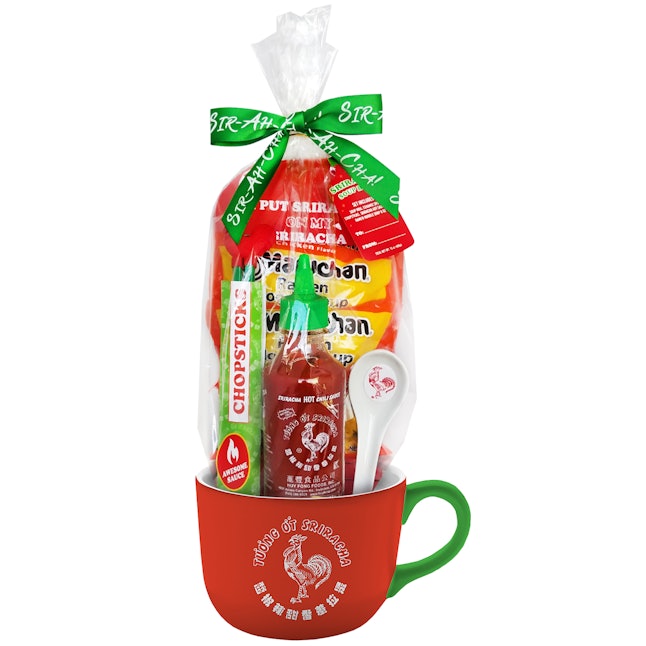 The Sriracha Ramen Noodle Gift Set at Walmart is the perfect holiday gift for the hot sauce lovers in your life.