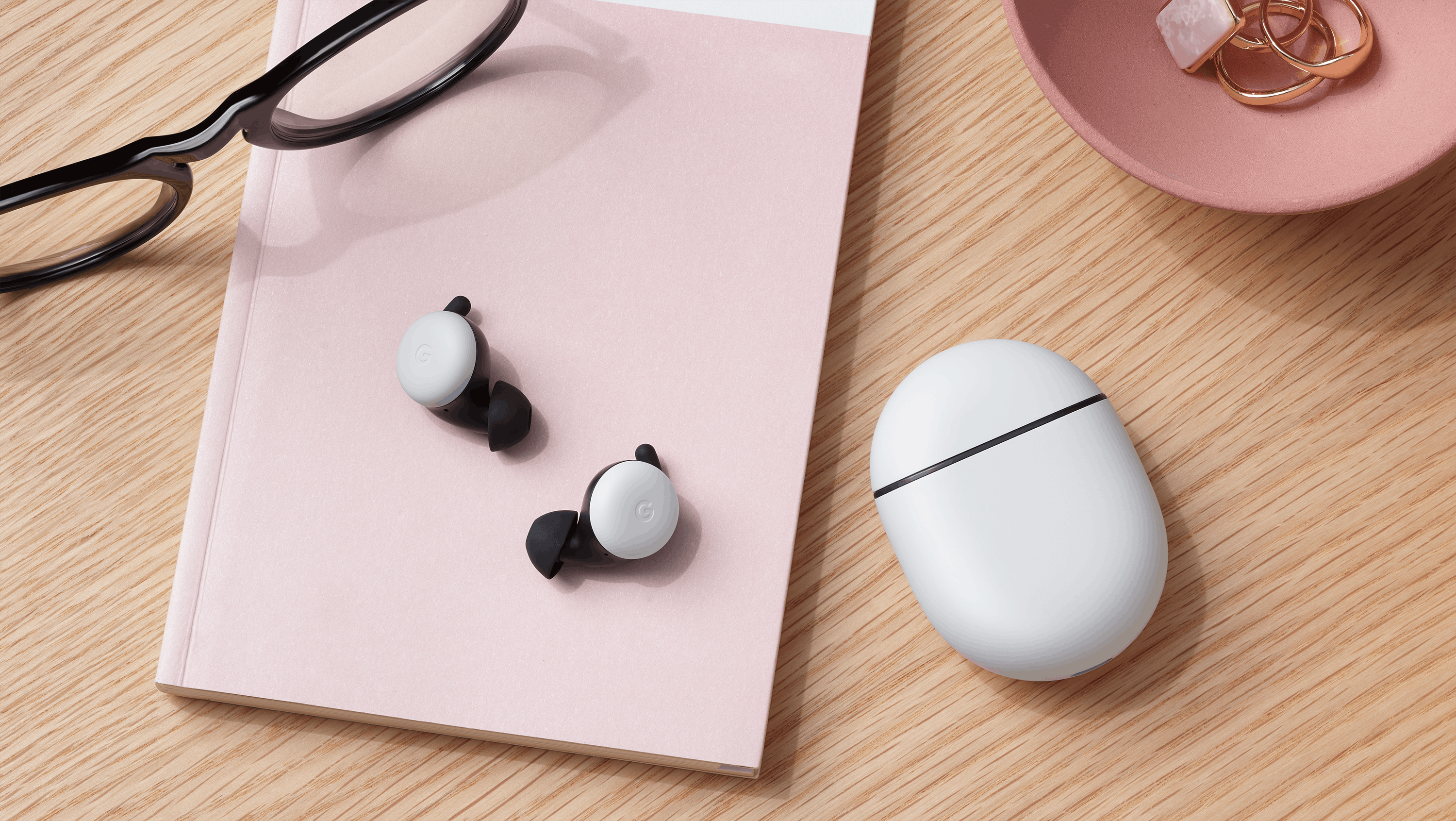 Наушники google pixel buds. Наушники Pixel Buds 2. Наушники Google Pixel Buds 2. Беспроводные наушники Google Pixel Buds TWS.