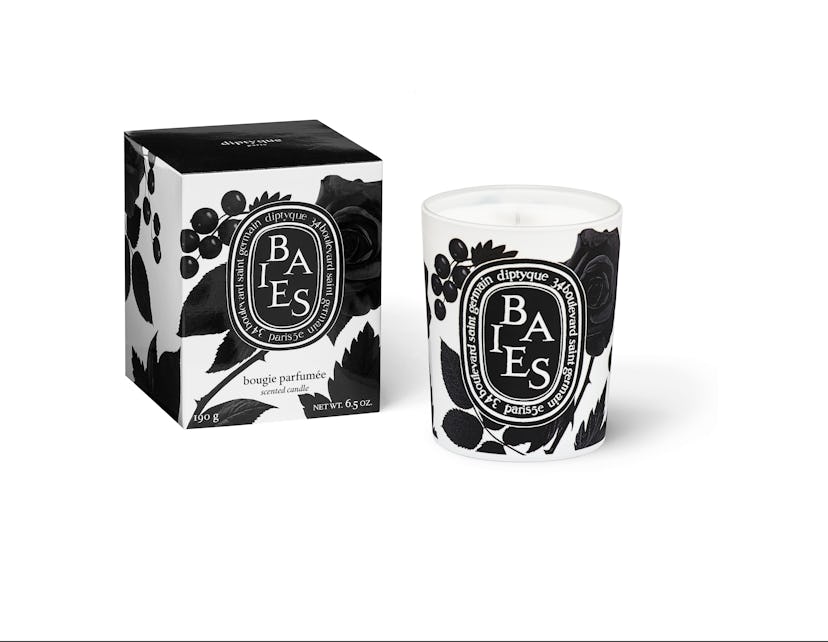 diptyque's Black Friday Limited Edition candle comes in exclusive black and white packaging