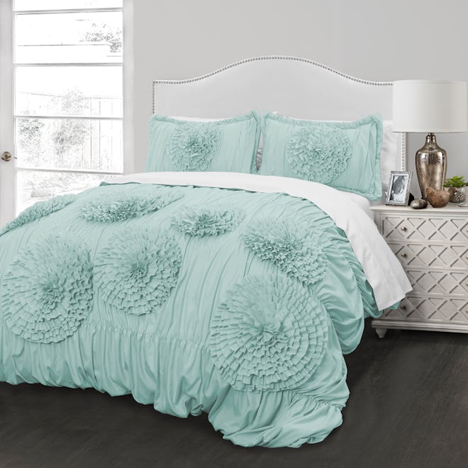 Better Homes and Gardens Ruffled Flowers Handcrafted Comforter & Sham Set