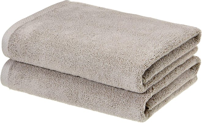 AmazonBasics Quick-Dry Bath Towels (Set Of 2)