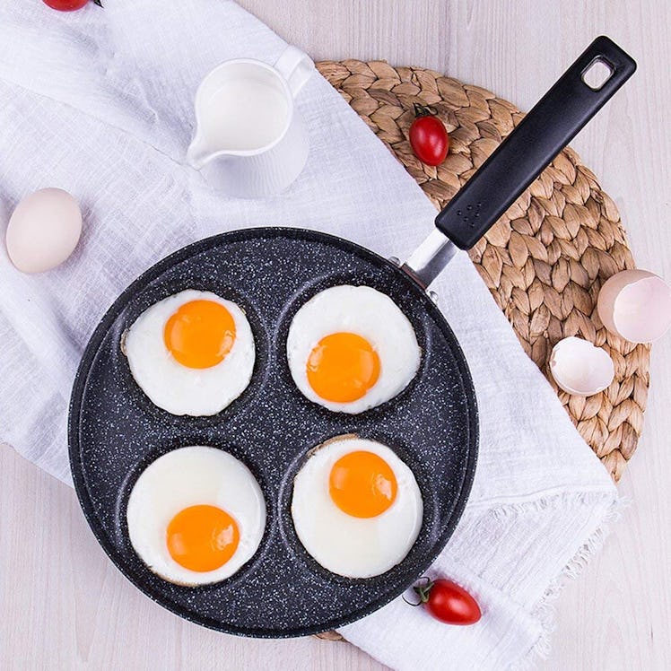 MyLifeUNIT 4-Cup Egg Frying Pan