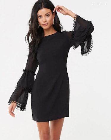  Tiered Bell-Sleeve Bodycon Dress